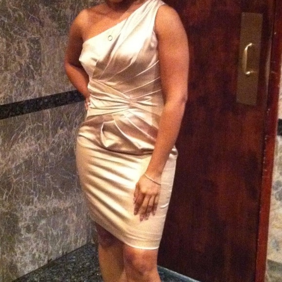 Gold cocktail dress - Picture 4 of 4